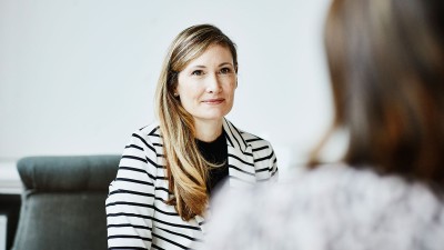 Frau in einer Beratung