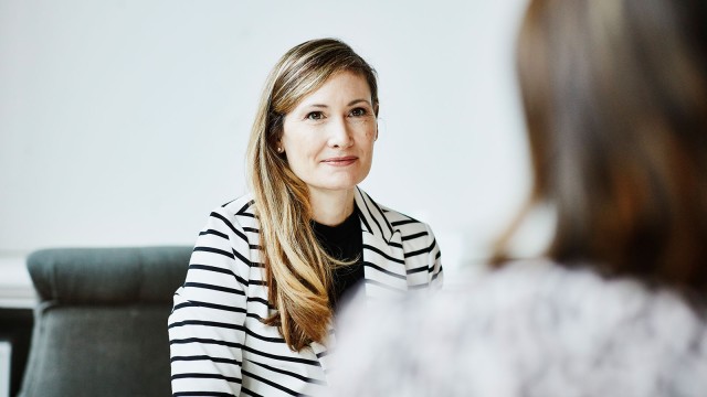 Frau in einer Beratung