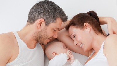 Eltern mit Kleinkind