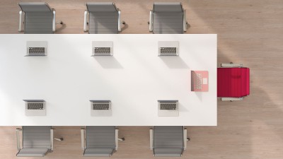 Ein Konferenztisch von oben.